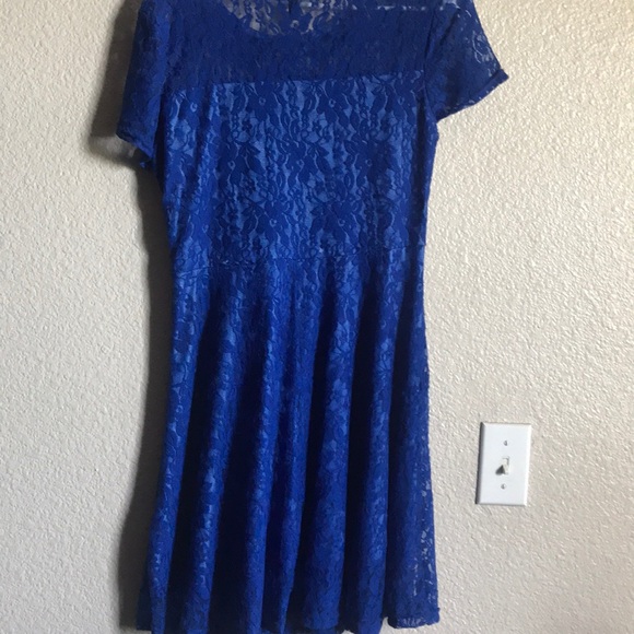 Dress - Picture 2 of 2